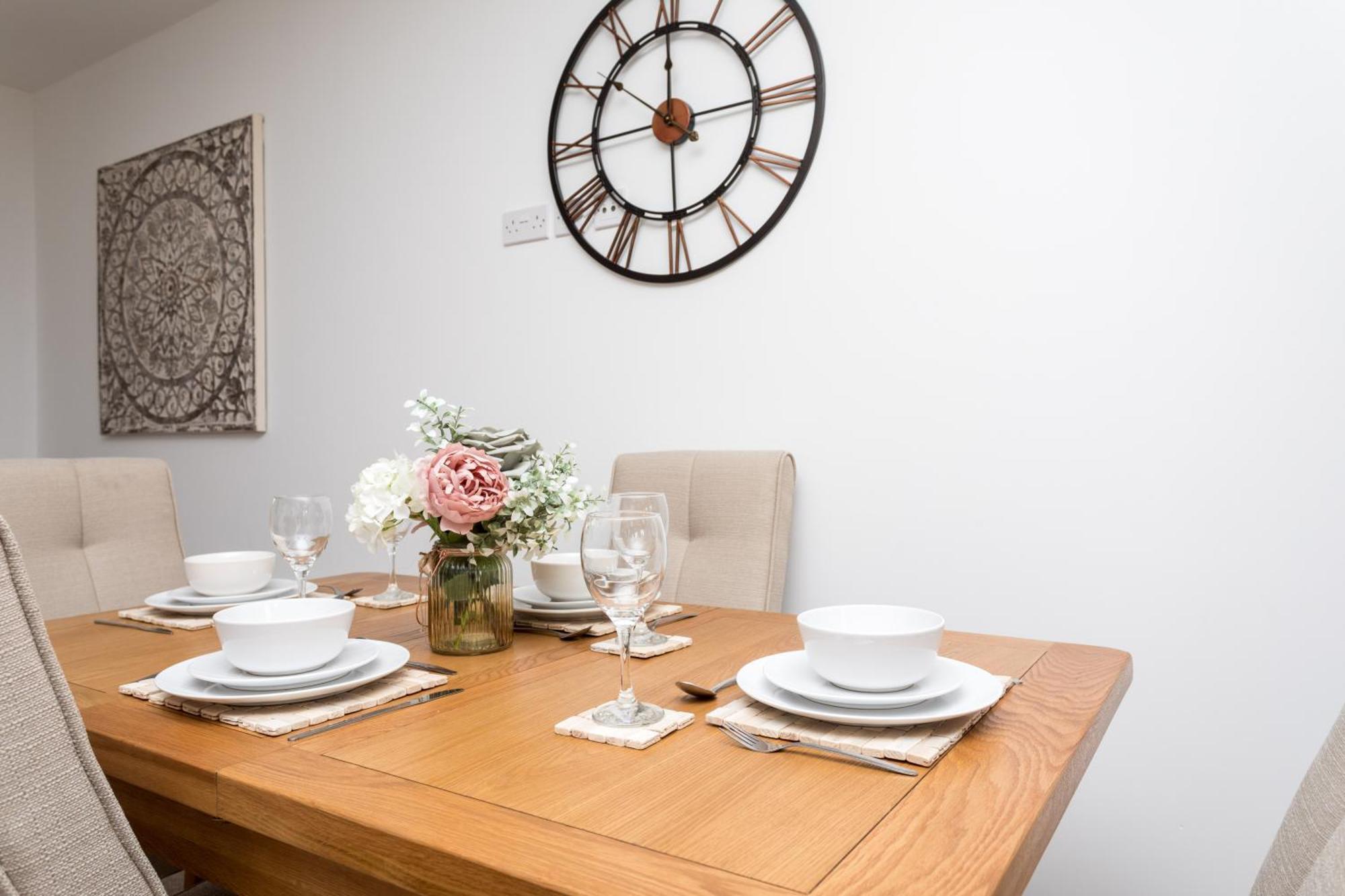 Flat 7- Spacious Studio Flat In The Heart Of Crawley Exteriör bild