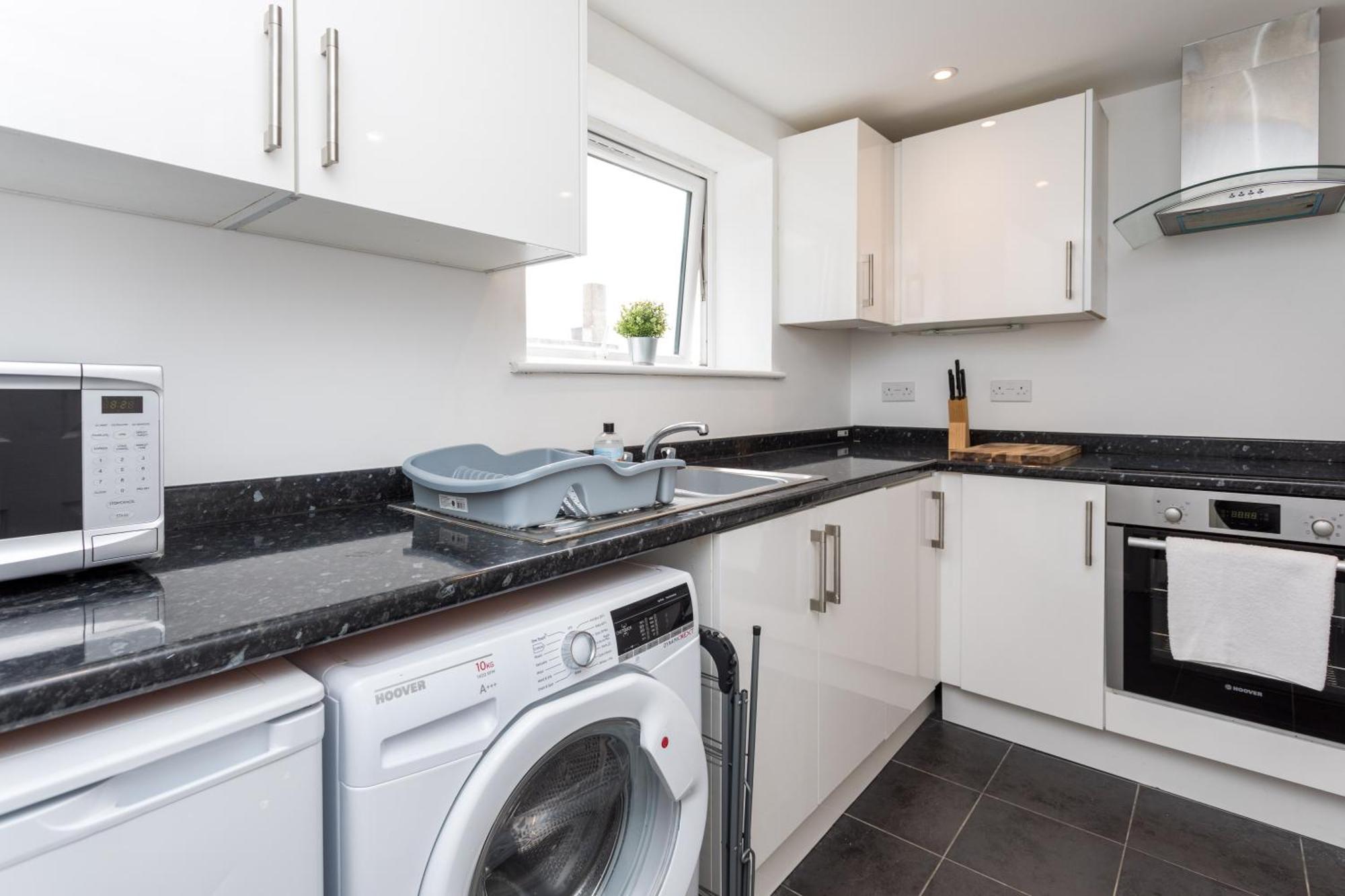 Flat 7- Spacious Studio Flat In The Heart Of Crawley Exteriör bild