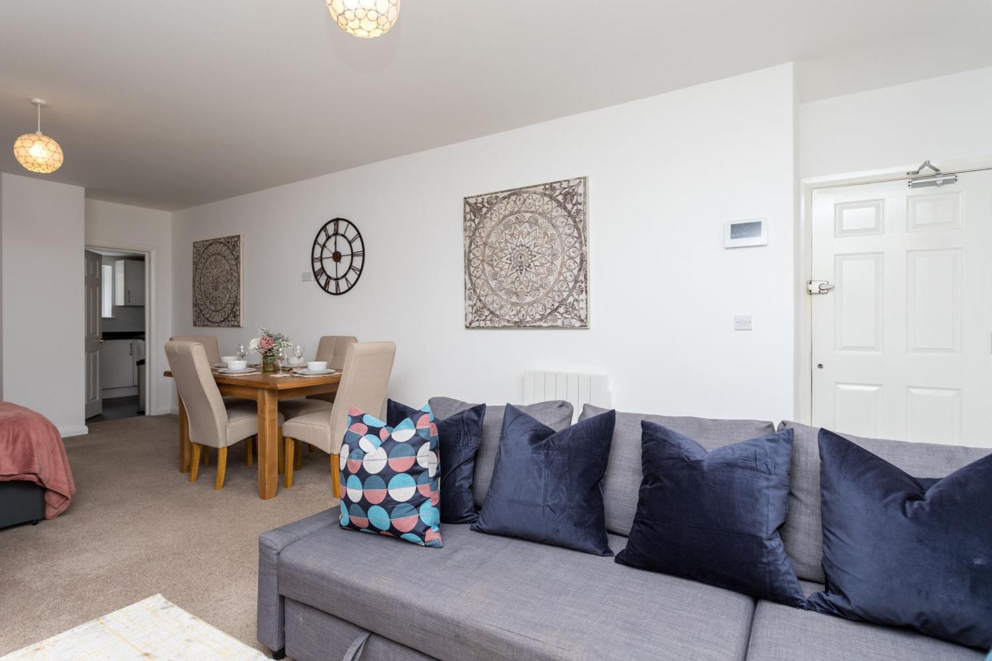 Flat 7- Spacious Studio Flat In The Heart Of Crawley Exteriör bild